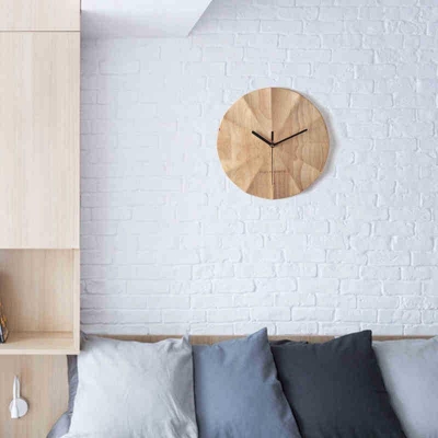 Wooden Wall Clock with Elegant Design and Precision Movement