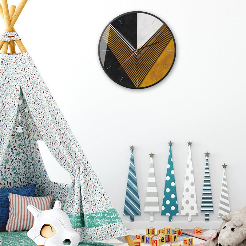 Modern Metal Round Wall Clock with Sweep Second Movement